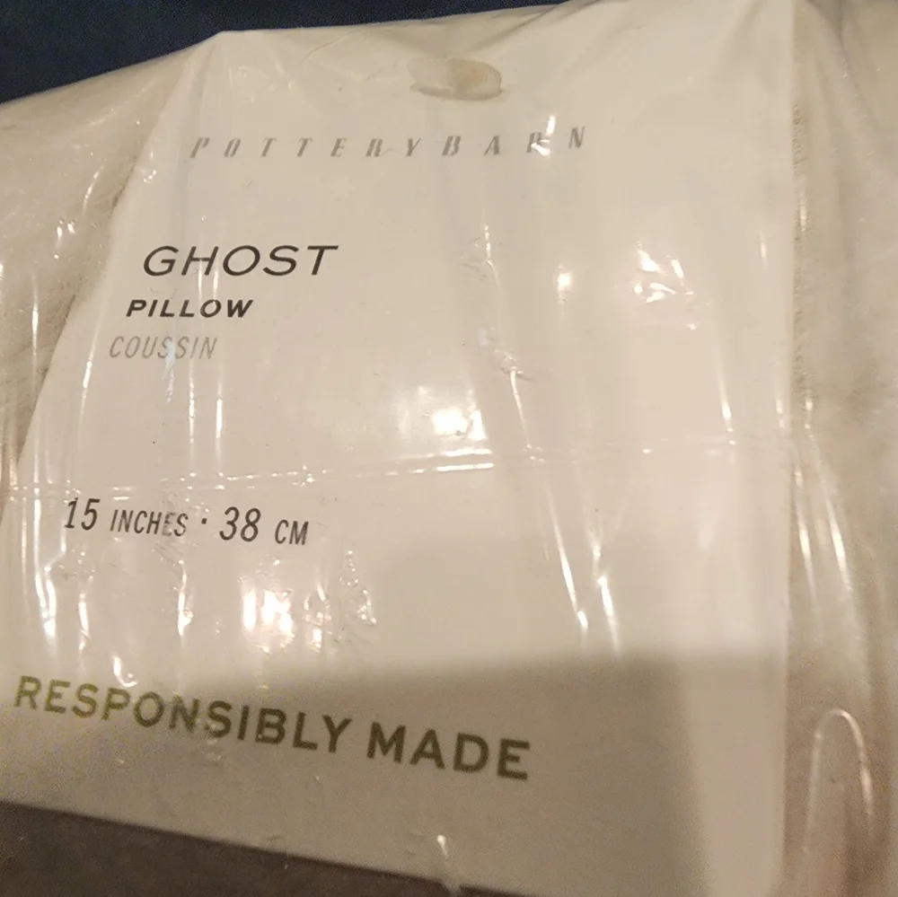 NWT Pottery Barn Ghost White Sherpa Pillow Sold Out Online